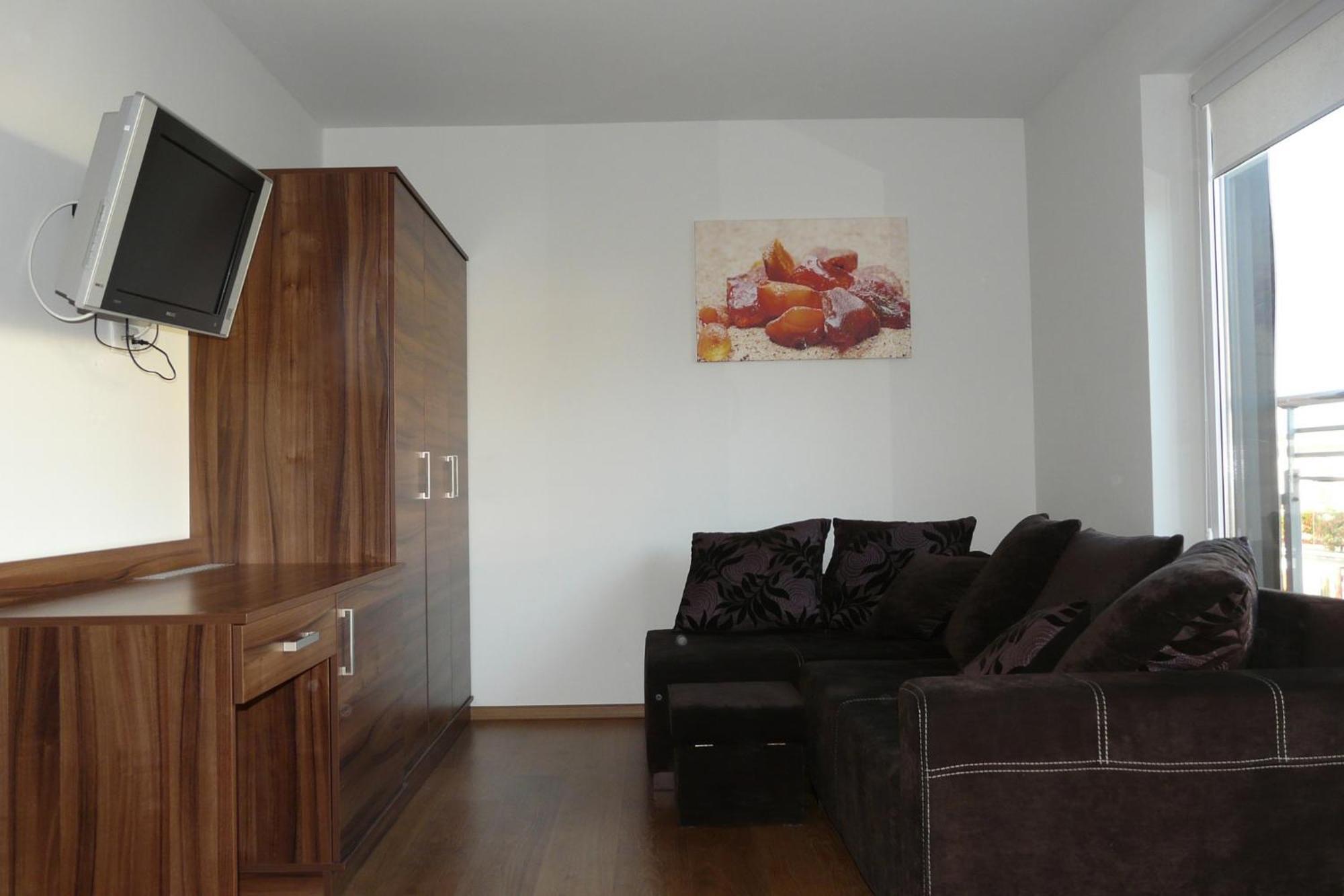 Amber House Проживання в сім'ї *